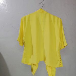 PRICE DROP 🔴Women's Yellow Top/Blouse