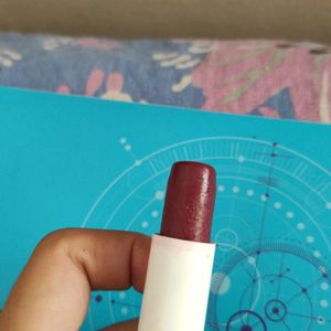 Nives Lip Balm Shade Berry Shine