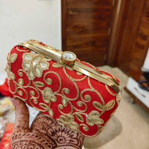 Bridal Clutch And Sling