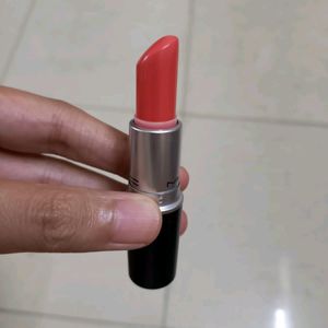 MAC Amplified Lipstick - Vegas Volt