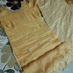 Golden Simple Embroidery Suit