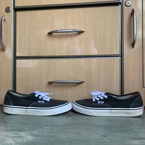 Authentic Women Vans