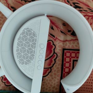 GOOGLE BLUETOOTH SPEAKER