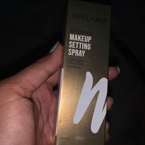 Myglamm Makeup Setting Spray