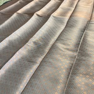 New Bridal Zari Weaving Saree For Grabs