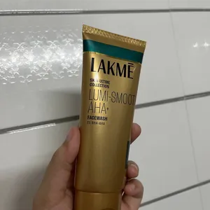 LAKME Lumi-Smooth Aha+ Facewash With 2% Salicylic