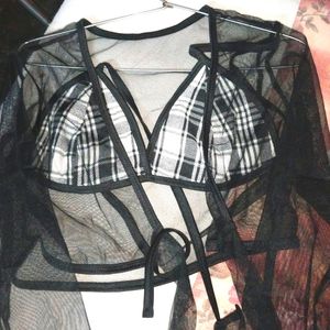 Bra With Net Shrug