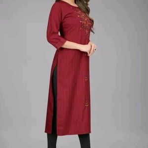 Women's Embroidered Mirror Work Kurta