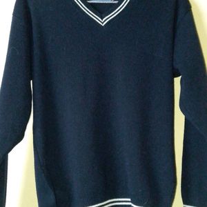 Cute Navy Blue sweatshirt