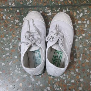 White school P.T. Shoes For Unisex,