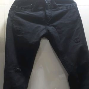 Skinny Pant Black Color