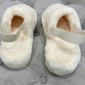 Women comfy faux fur slippers