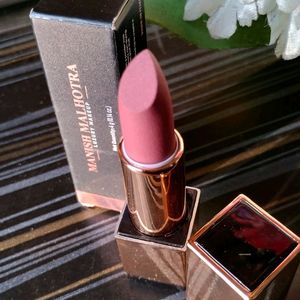 Manish Malhotra Powder Matte Lipstick- Nude Nuance