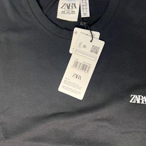 Zara T-SHIRT New M & XL SIZE