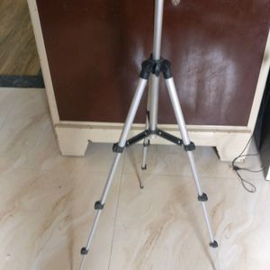 Tripod Mobile and Camera Stand