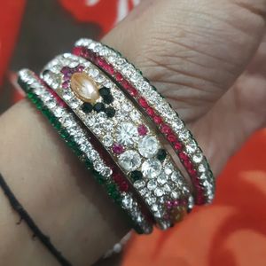 Beautiful Bangle Set