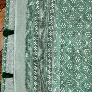 Beautiful Printed Linen Saree