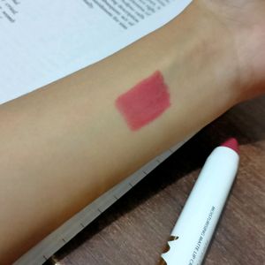 Moisturizing Matte Lip Crayon (Debuntate Shade)