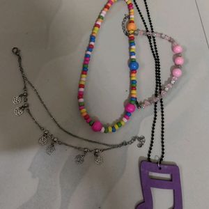 4 Necklace And Bracelet Combo