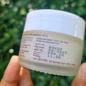 Hyaluronic Acid Moisturizer For Dry To Normal Skin