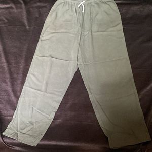 Olive Straight Trouser !!