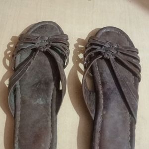 Free_slippers