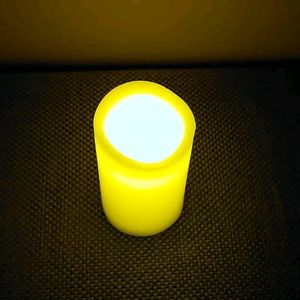 3 LED CANDLES WITH REMOTE CONTROL