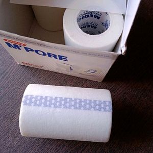 Surgical Tape 4 rolls, Width 7.5 CM, Length 9.1 mt