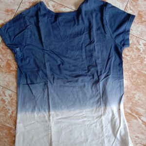 Women Blue & White Ombre Dyed Tshirt