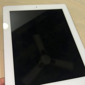 Apple iPad 4 with box