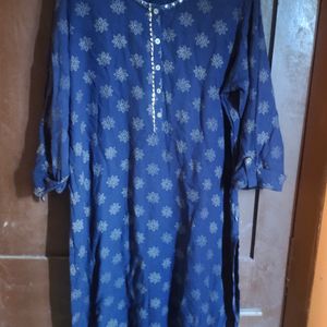 Avaasa Navy Blue Kurti