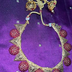 Grand Necklace With Earrings