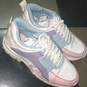 Sports Shoes For Woman