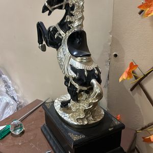 Black Golden Horse Showpiece