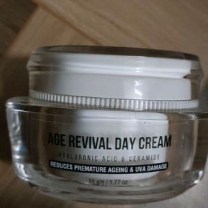 FURR Age Revival Day Cream Reduces Dark Spots