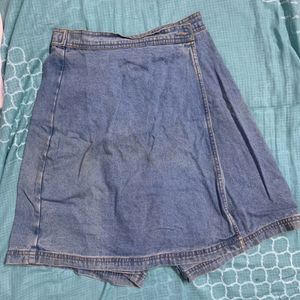 Plus sized Women Denim Skorts