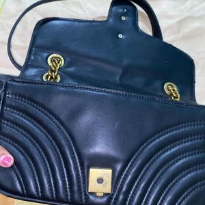 Gucci - Black Marmont Sling Bag