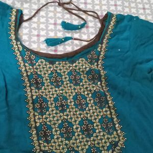 Kurti With Dupatta