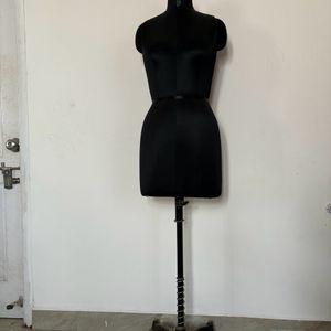 Mannequin Size 8