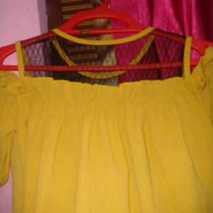 Beautiful Trendy Top For Sell