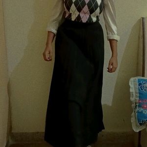 Black U And F Pleated Skirt