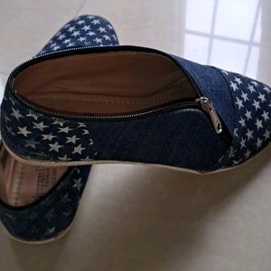 Denim Casual Shoes With Star Prints And Zip