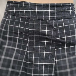 Black & White Yarn Dyed Check Tennis Skirt