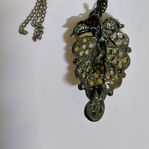 One Necklace 1 Pendant Combo