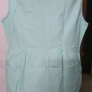 Cyan Sleeveless Shirt Style Top