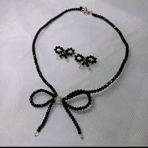 Korean Bow Necklace With Earrings😊