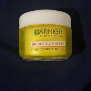 Garnier Bright Complete Cream