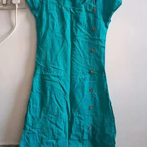 Kurta With Small Cut