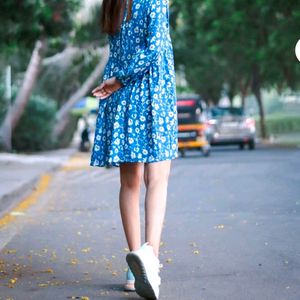 Classic Beautiful Blue Dress