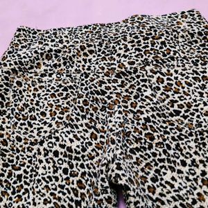 Very Beautiful Tiger Print Pant